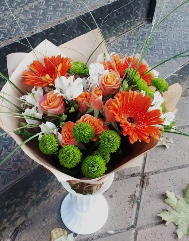 Букет цветов из: Герберы, Хризантемы, Альстромерии и Розы в Мелеузе