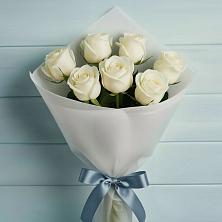 Букет 7 Белых роз Эдлесс Лав в Мелеузе